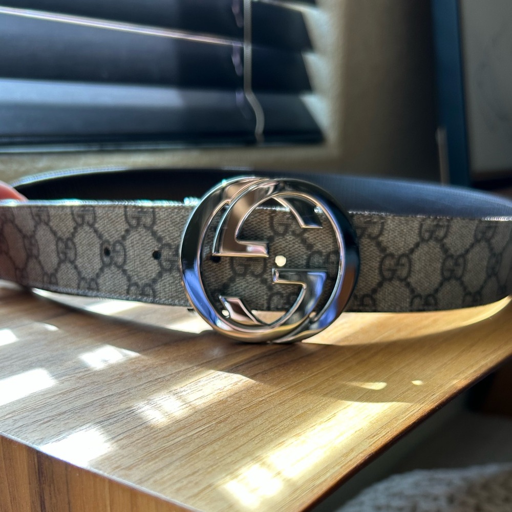 Gucci belt with interlocking G buckle